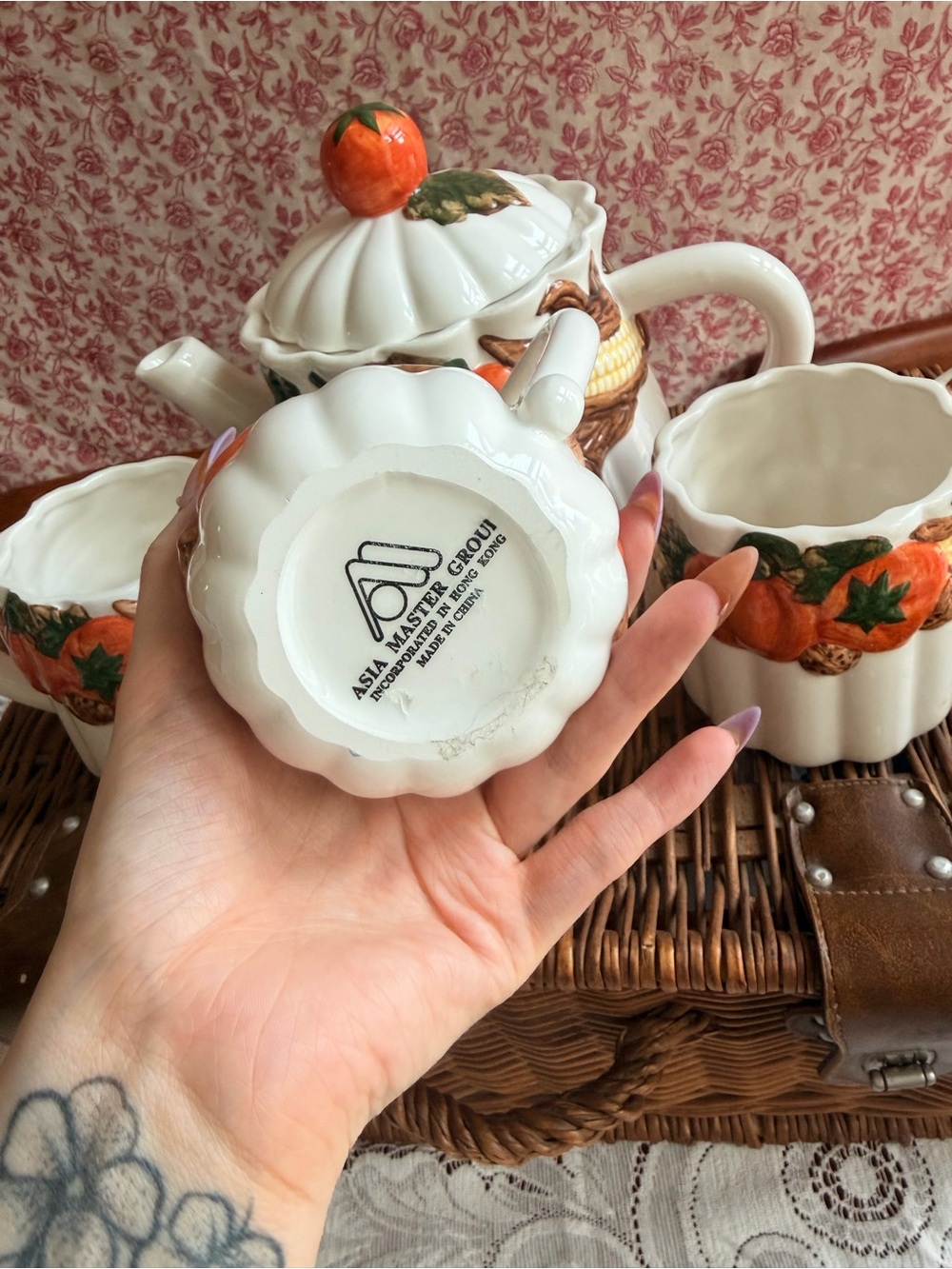 Vintage Ceramic Pumpkin Harvest Tea Set - Orange & Green - Picture 5 of 7